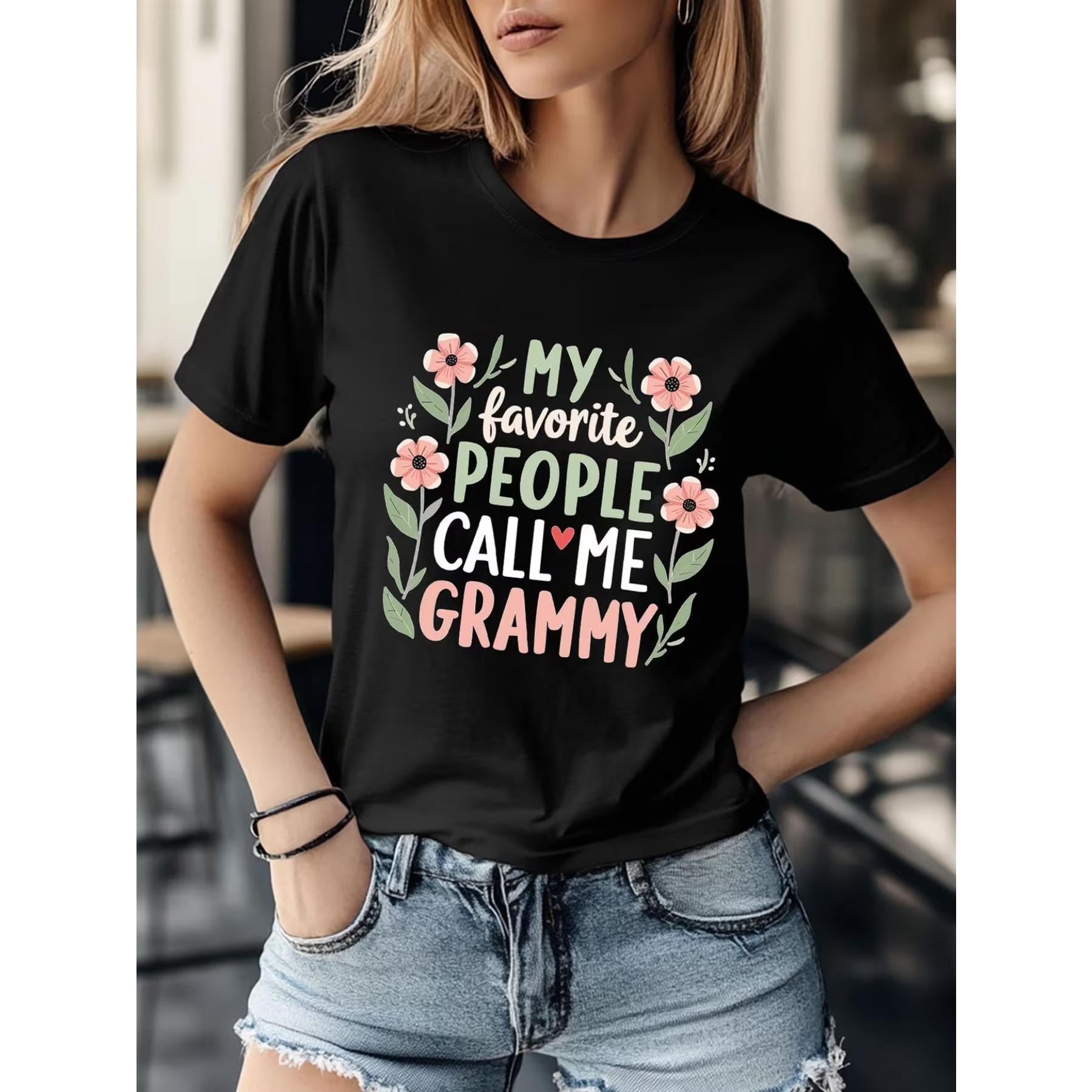 

Oversized T-Shirt for Women, Called Grammy By My Favorite People, in Black with Short Sleeves and A Crew Neck. This Casual and Comfortable Top XXL