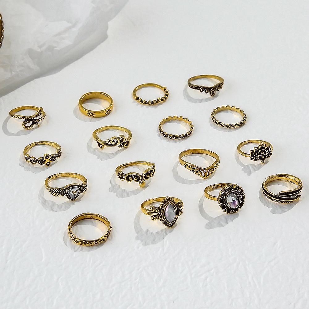 Europe and The United States New Ring Retro Exaggerated Hollow Carved Snake-shaped Feather Gem 16-piece Combination Ring Foreign Trade