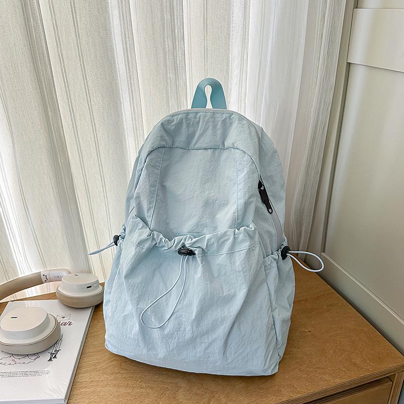 

Женский повседневный рюкзак для улицы 2025: Легкий, Вместительный, Идеально подходит для Путешествий, Пеших походов и Коротких поездок. синий