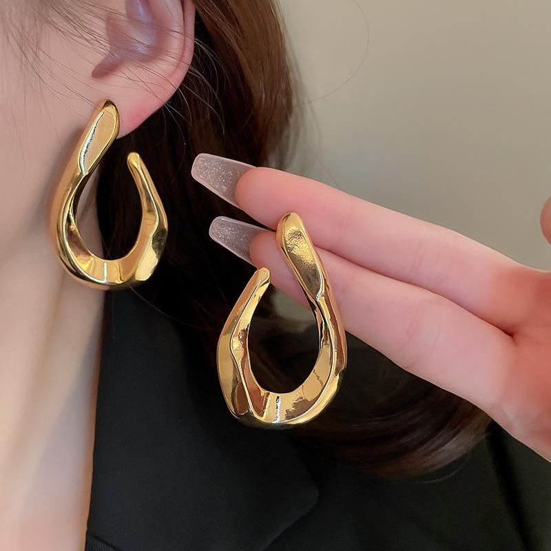 Boucles d'oreilles géométriques irrégulières en métal exagéré, grandes, pour femmes, Europe et Amérique, personnalité, fête, bijoux rétro, cadeaux