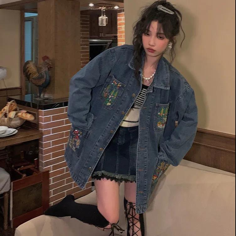 Retro Loose Embroidered Denim Jacket 
