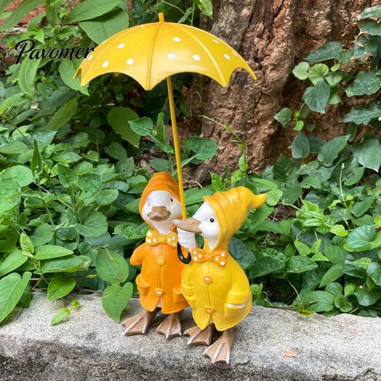 Resin Duck Statue Holding Umbrella Outdoor Garden Yard Yellow Weather-resistant Figurine Animal Sculpture Home Office Decoration Ornament Decor