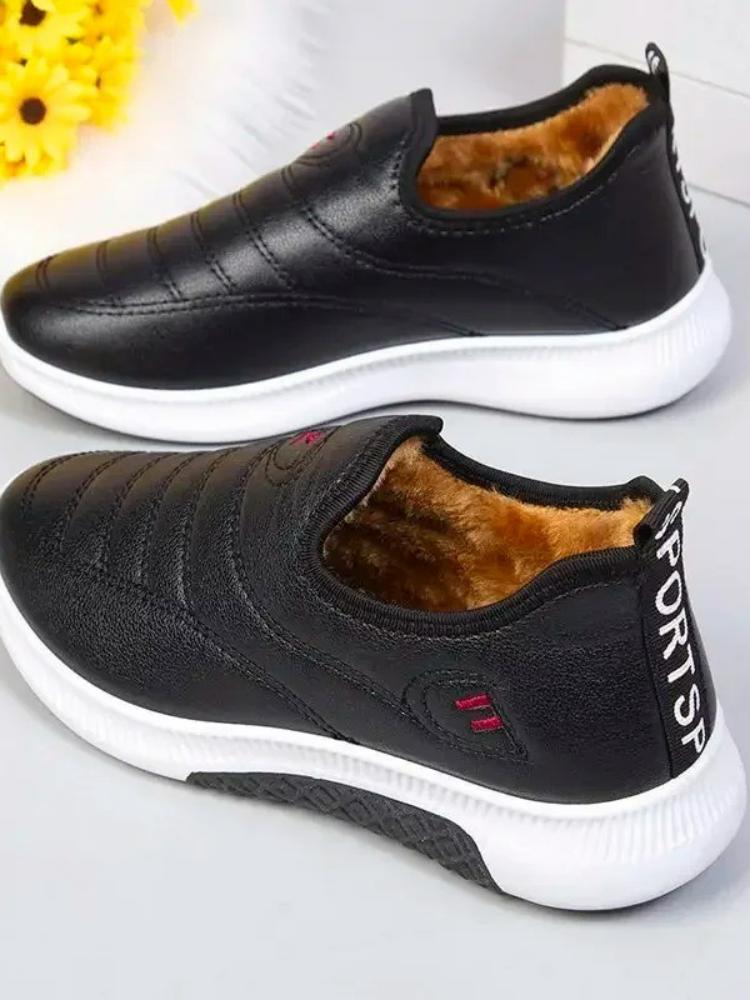 Fashion Strawberry Cute Shoes Women Boots Shoes Winter Boots Snow Booties Black Platform Shoes Ankle Boots Plush Warm Botas