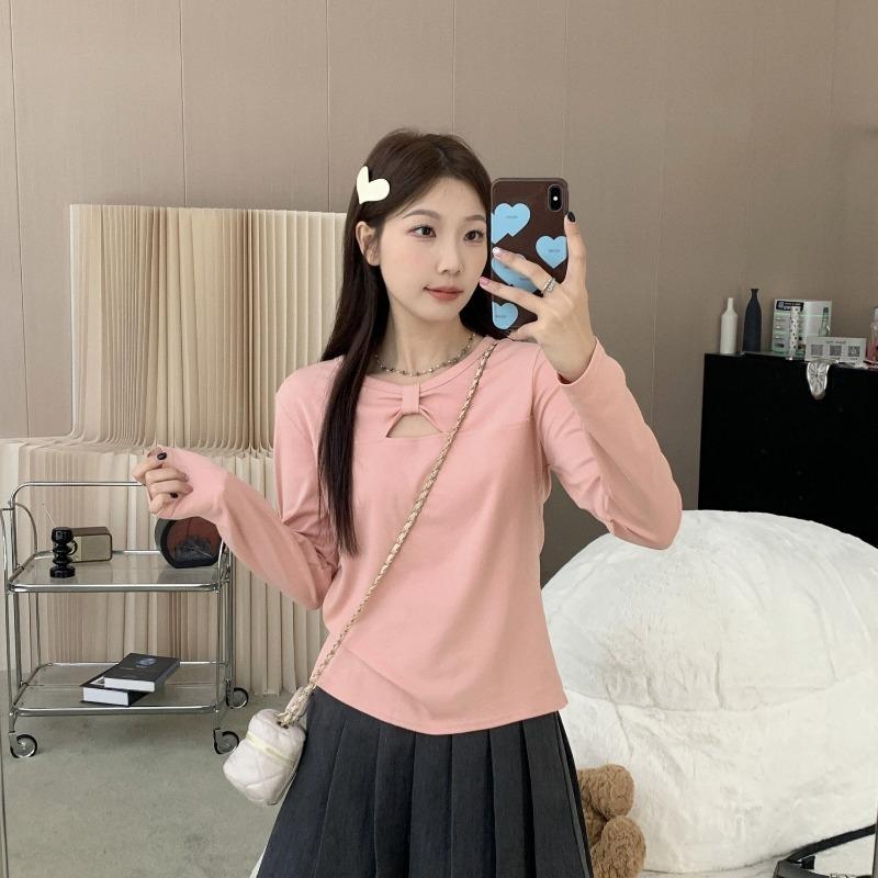Designed with Careful Design Hollow Twisted Long-sleeved T-shirt Women in Early Autumn New Style Slimming Base