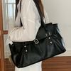 Retro Hand-held Single-shoulder Crossbody Bag with Large Capacity for Commuting