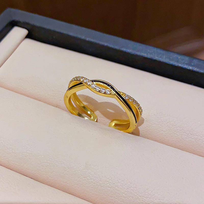 Gold-Plated Zircon Cross Open Ring: Luxurious Retro Fashion Versatile Jewelry for Index Finger