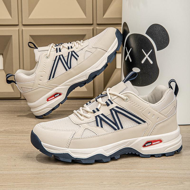 

Новая пара, та же большая мода, тренд, уличные внедорожные походные ботинки, походные ботинки, пара, модная обувь 40 бежевый