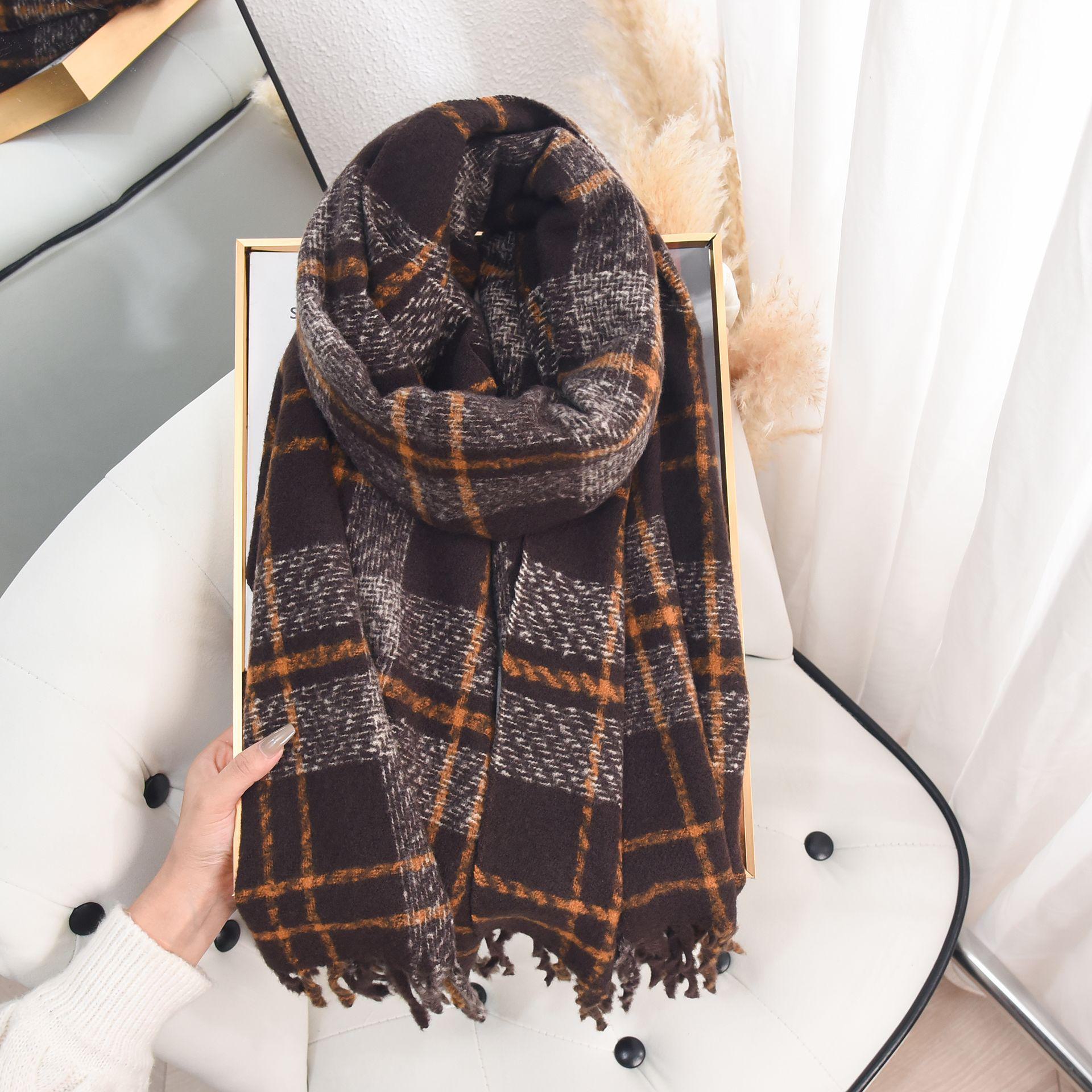 

Высококачественный шарф с кисточками в сетку с перекрестными узорами: Мягкая, теплая шаль из искусственного кашемира для осенне-зимней моды 65*180 коричневый