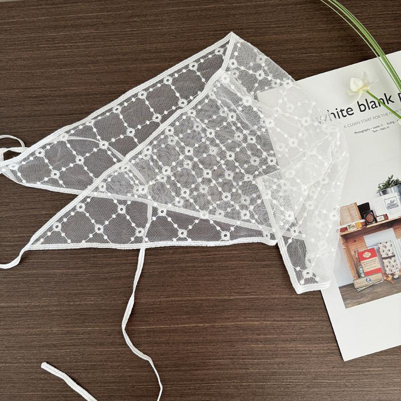 Fashion Lace Hair Scarf Wraps Women Retro White Lace Floral Triangle Headscarf Hat Travel Photo Headband Hair Accessories