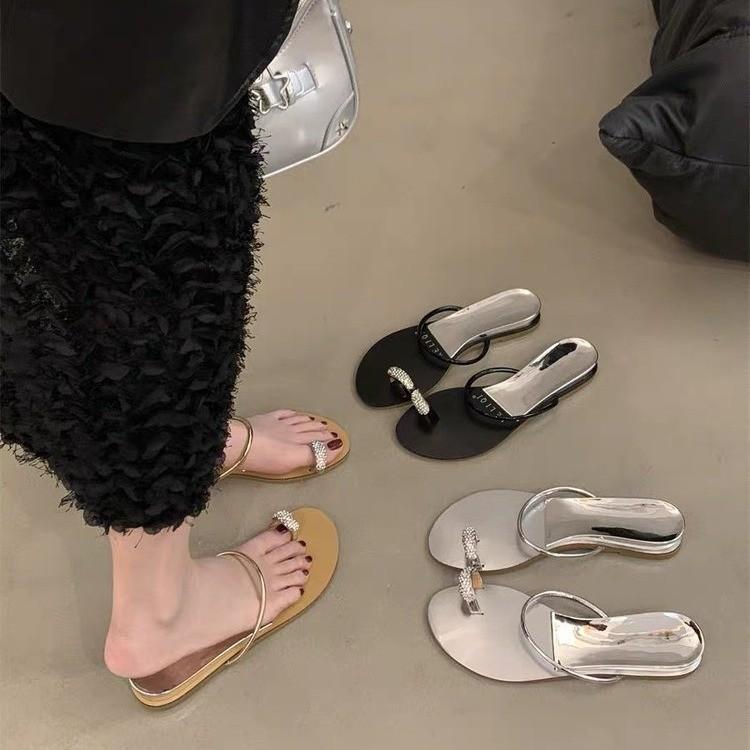 

Set of toes and slippers for women to wear 2024 summer fairy rhinestones, beautiful fashion sandals, one-word flat French sandals 35 золотой
