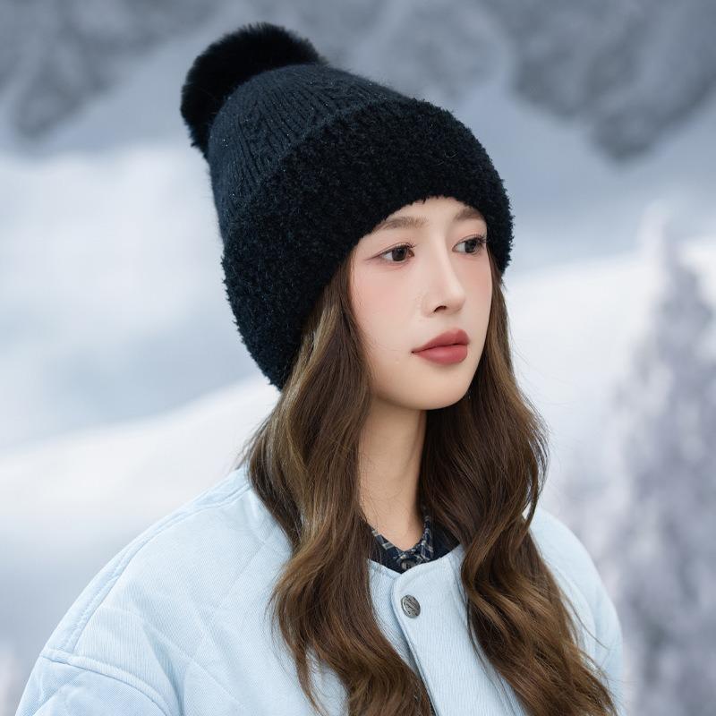 Metal standard knitted wool hat autumn and winter hat women's versatile velvet thickened windproof warm hat cute hairball hat