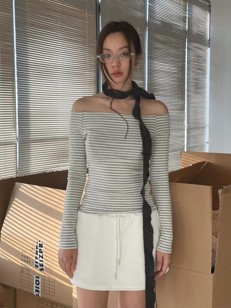 Dorothy Korea Spring Slim-Fit One-Shoulder Clavicle Long Sleeve T-Shirt Women