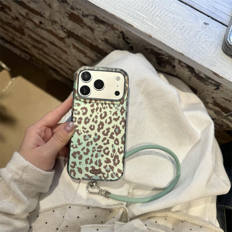 Mint Green Leopard Print Phone Case For iPhone 17 Pro 16 15 14 Pro Max with Wrist Strap Shockproof 16 17 15pro Protective Cover