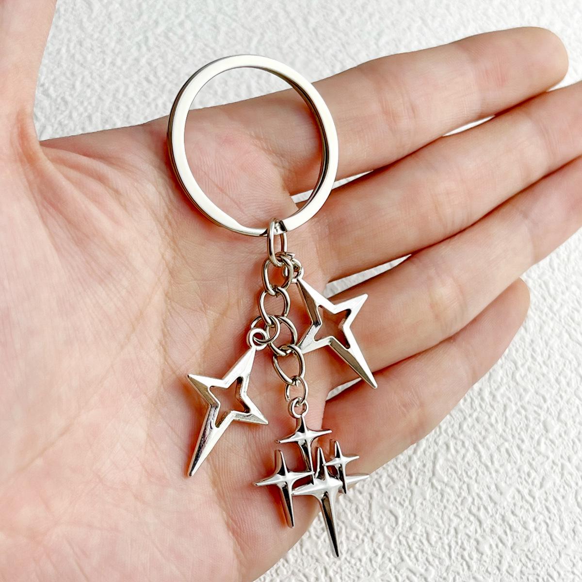 Four-Pointed Star Silver Alloy Keychain: Elegant Pendant for Bags & Cars