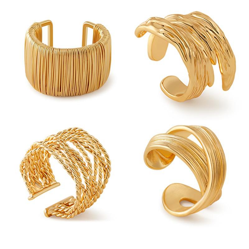 Stylový prsten na prst s plisovaným designem, pozlacený 18K zlatem - Odolný šperk, který nevybledne