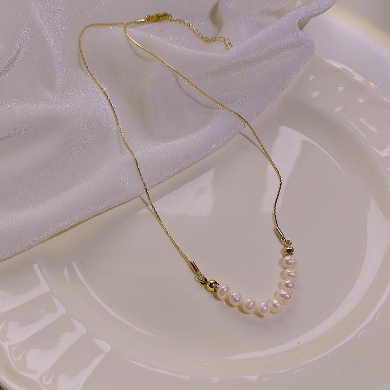 Elegant Pearl & Zircon Clavicle Necklace – Versatile, Sweet, and Fresh