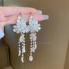 Exquisite White Flower Design Dangle Earrings Elegant Simple Style Alloy Jewelry Wedding Accessories