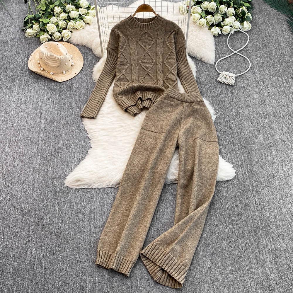 

Новый свободный трикотажный свитер из жареного теста, женский зимний костюм из двух предметов с высокой талией, облегающие прямые широкие брюки one size хаки