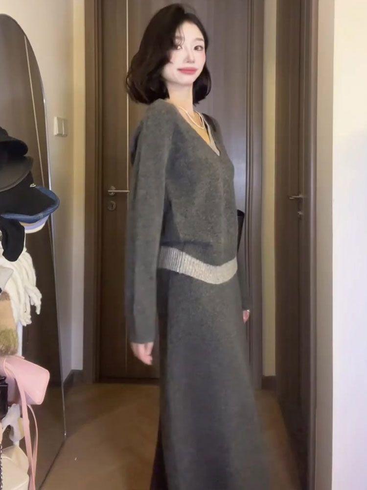 Stylish Korean Grey Knit Sweater and Skirt Set for Women - Chic Autumn/Winter Outfit