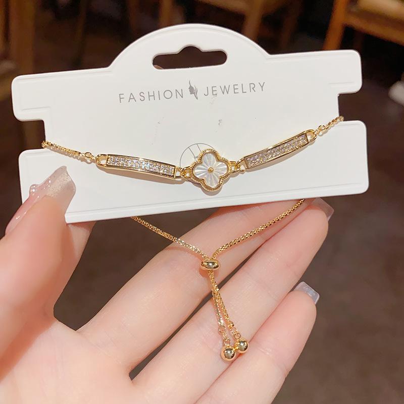 Sweet And Lovely Elegant Shell Flowers Pull-Out Bracelet Temperament Fashion Four-Leaf Clover Bracelet Women's Hand Accessories