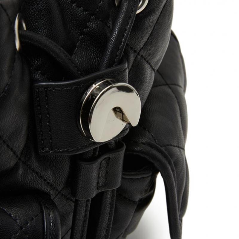 Heart Lap Chain Quilted Backpack As7ab260