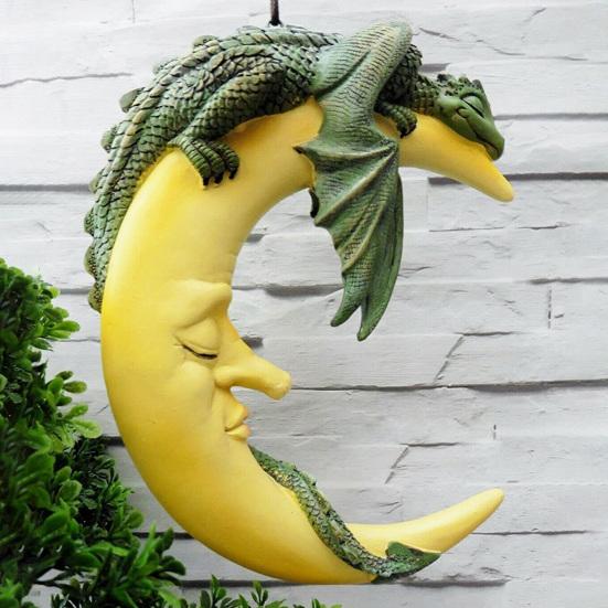 

Подвесная статуэтка Нежная Лунная Стена Декоративная Смола Сонный Дракон Статуя Кулон для дома