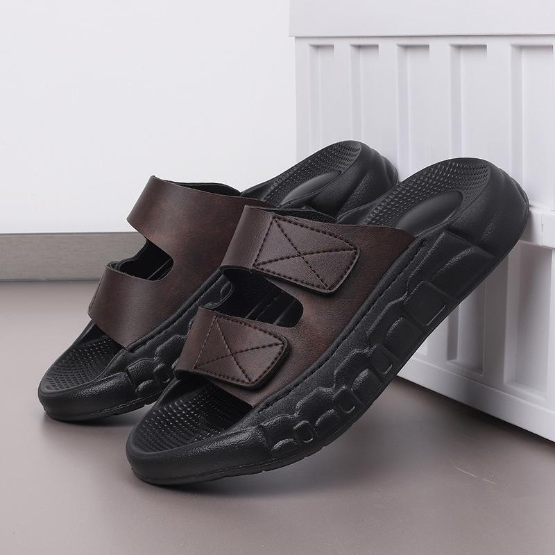 Hochwertige Herren-Strandsandalen mit Luftpolstersohle, Hohlmuster und "Auf Wolken gehen"-Komfort.