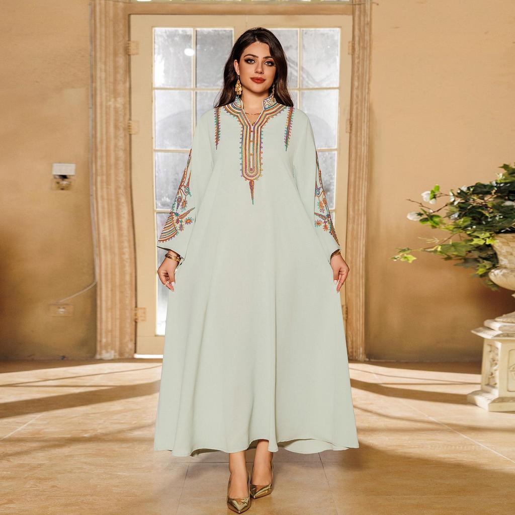 AB420 Middle East Women's Embroidered Cord Muslim Pullover Dress