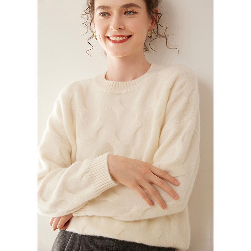 2025 Autumn/Winter Women's Soft Cashmere Round Neck Cable Knit Sweater - Korean Style