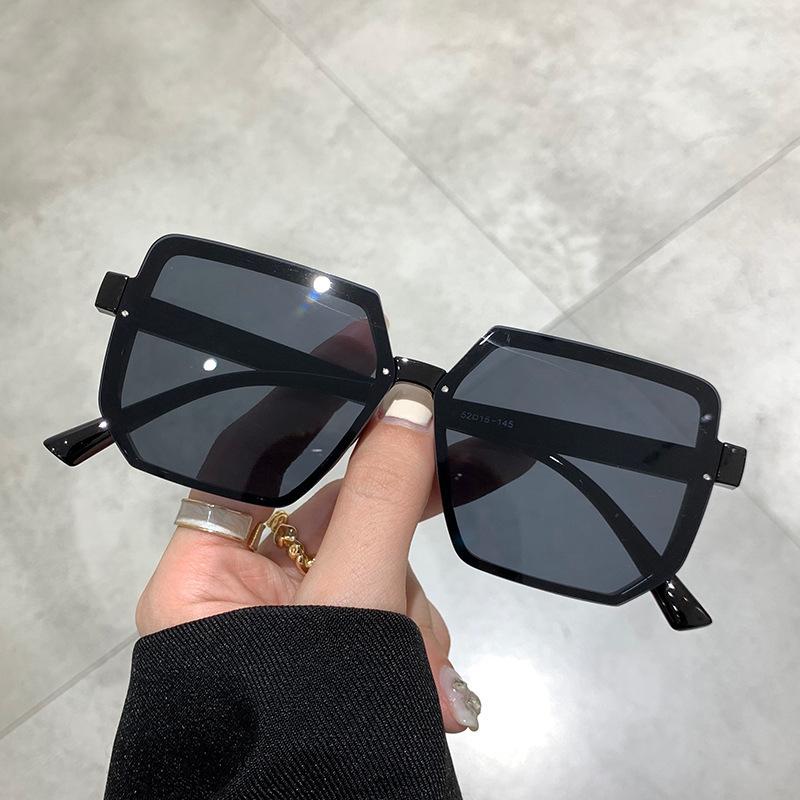 Retro Sunglasses With Sun Protection And High-End Feel, Versatile Fashion Accessories For Street Photography