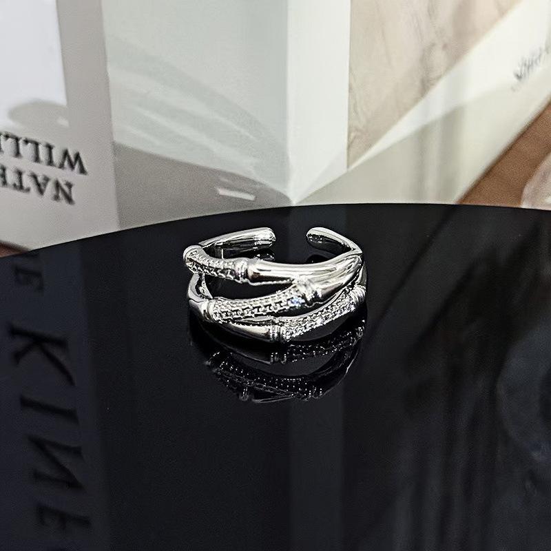 Temperament Geometric Light Luxury High Sense Full Of Diamond Rings, Women'S Cold Wind Niche Fashion Exquisite Folding Index Finger Ring