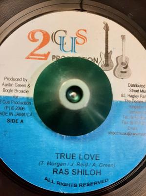 7-Zoll Schallplatte RAS SHILOH, LITTLE TANESHKA, MUKUPA - True Love/Mysterious World NONE 2Cus Production 2006 Jamaika Reggae, Ska & Dub Gebraucht