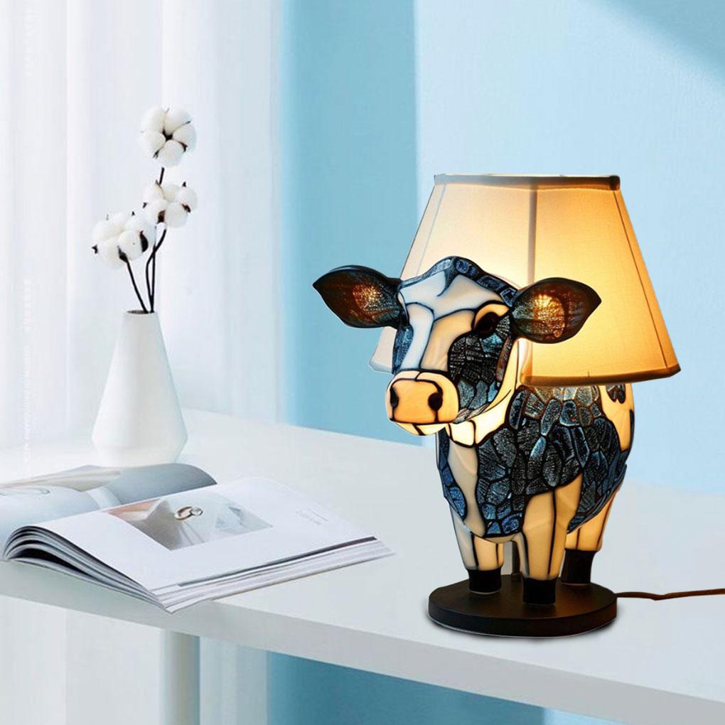 Schicke und funktionale Ornamente Heimtextilien Kreative Harz Kuh Schreibtischlampe Nachttischlampe Büros
