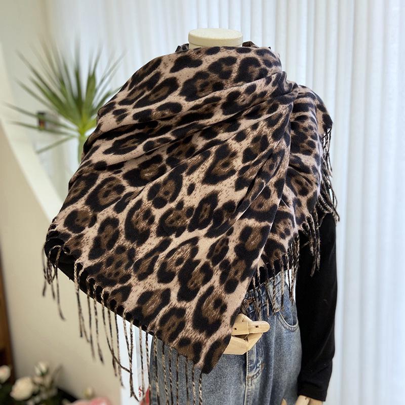 Leopard Print Women's Scarf - Autumn/Winter Thick Imitation Cashmere Shawl with Tassels - Classic European & American Style, Versatile & Warm.