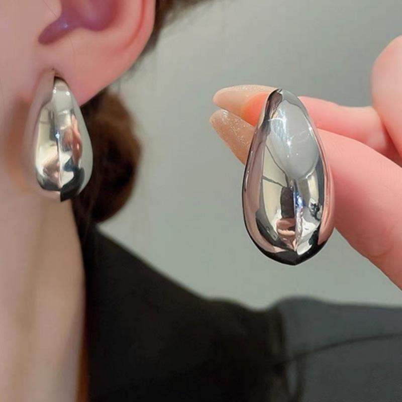 Chic European & American Tassel Earrings: Trendy, Long Dangle Design To Flatter Your Face - Versatile Statement Jewelry for Women