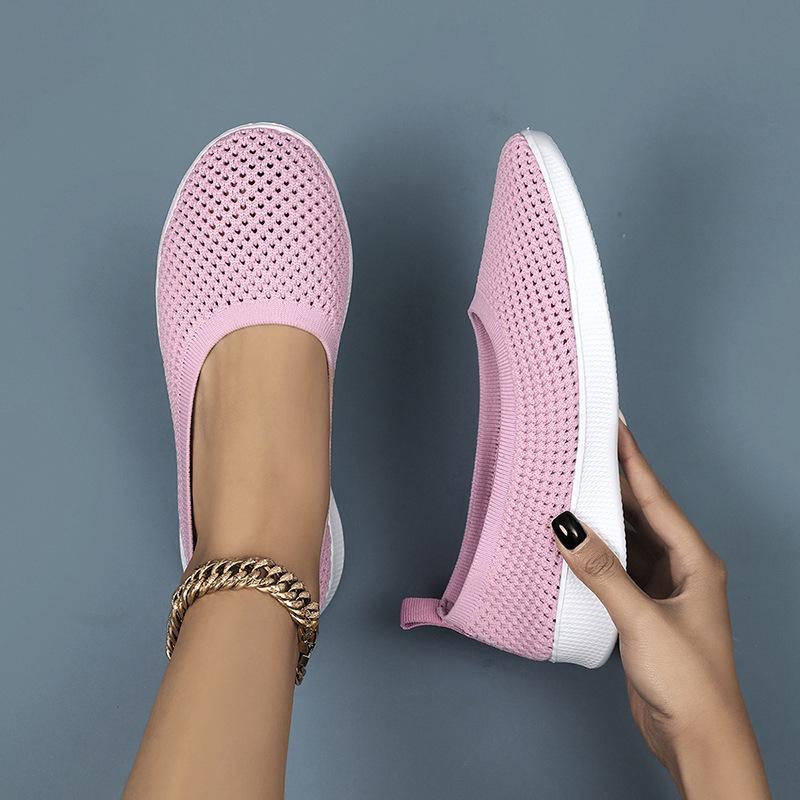 Spring pointed flat bottom and soft bottom middle-aged and elderly mothers breathable hollow knitting