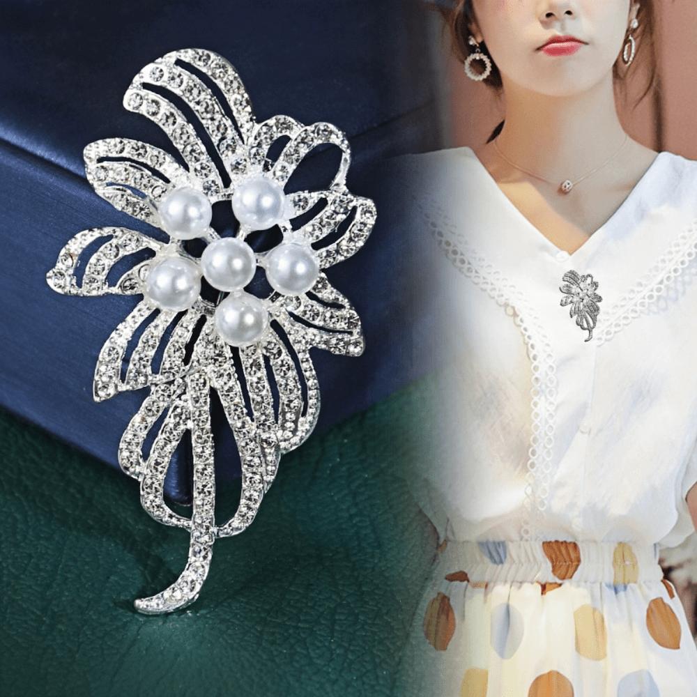1pc Fashionable Faux Pearl Decor Flower-Shaped Rhinestone Brooch Suitable for Women's Daily Wear Valentines,Mom,Mother,Mother's Day,Gift