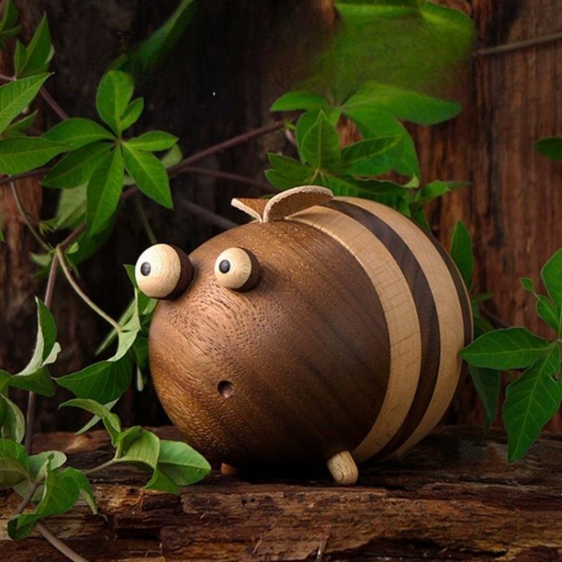Bee Toothpick Box Cute Solid Wood Dining Table Creative Decoration Cartoon Home Desktop Little Bee Ornament Toothpick Box