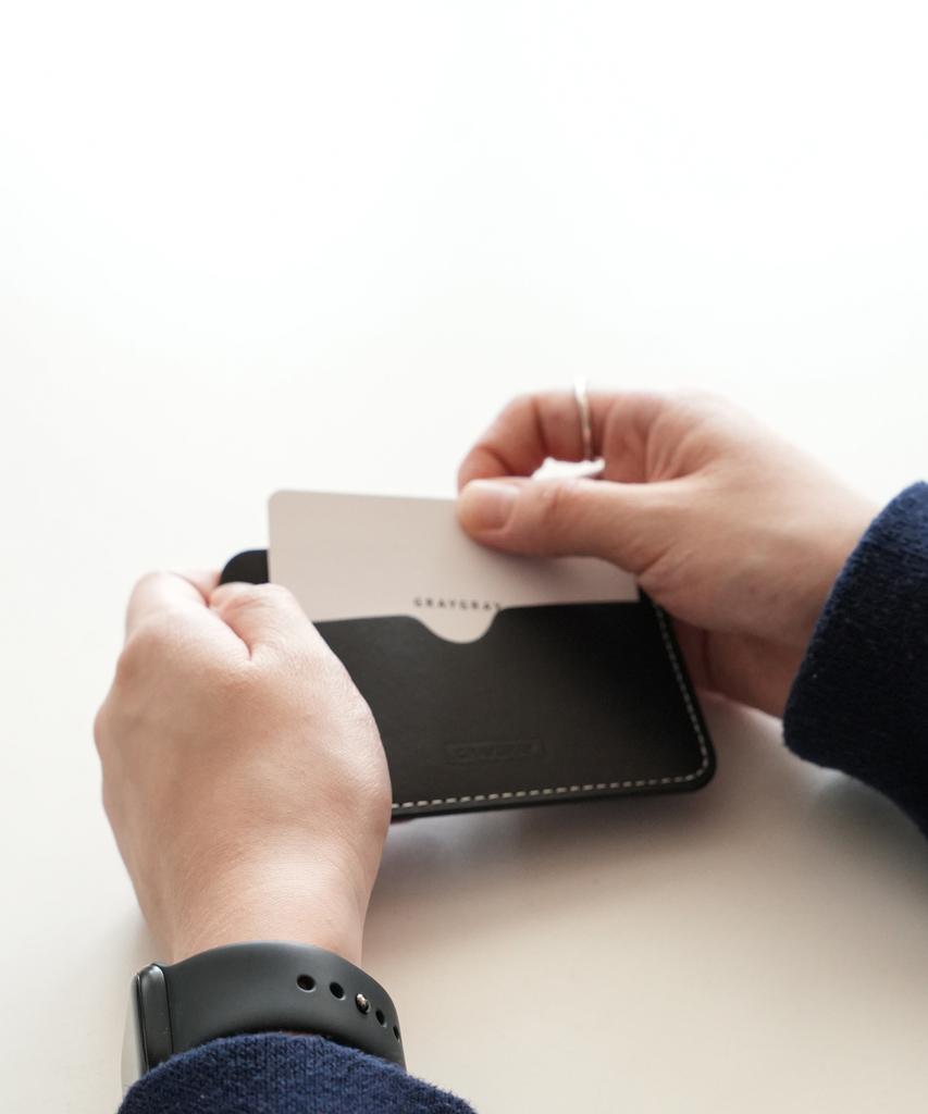 Graygray Italian Vegetable Pebble Card Holder Black