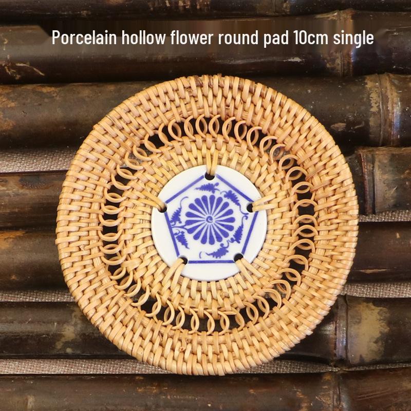 Hand-Woven Rattan Coaster & Non-Slip Table Mat Set: Heat-Resistant Placemats for Water Cups, Teapots, Bowls, Plates & Dining Tables.