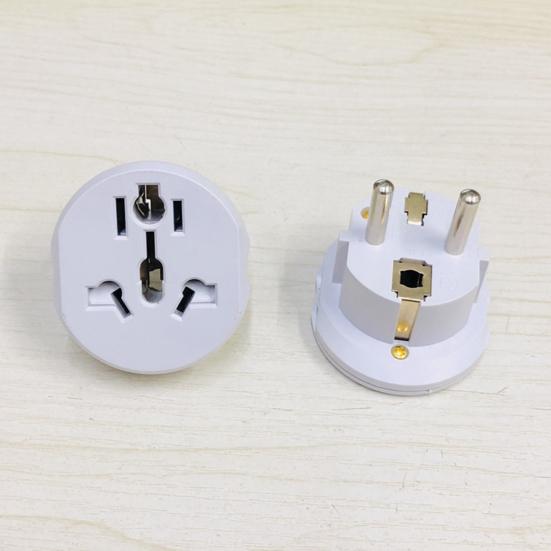 Steckeradapter Universalstiftbuchse US/AU/UK 2 Rund auf EU-Reisestecker