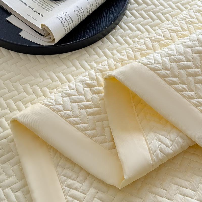 Summer Tencel Quilted Bedspread: Soft, Cool, High-End Lyocell Fiber Bedding Set