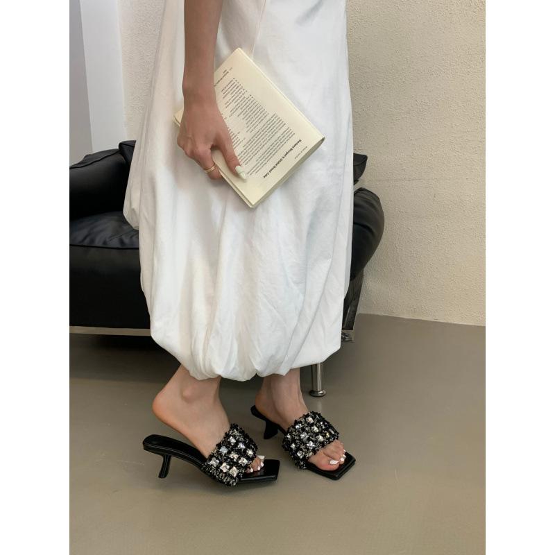 Fashion High-Heeled Shoes Lady Ladies' Slippers Low Luxury Slides Square Toe Slipers Women Jelly Flip Flops Designer 2025 Glitter Thin