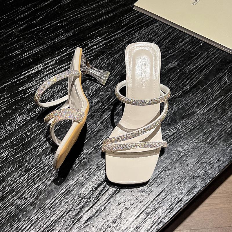 

Две пары крутых тапочек женские летние новые сандалии на толстом каблуке с кристаллами в сказочном стиле, сандалии с открытым носком на высоком каблуке, популярные в интернете 40