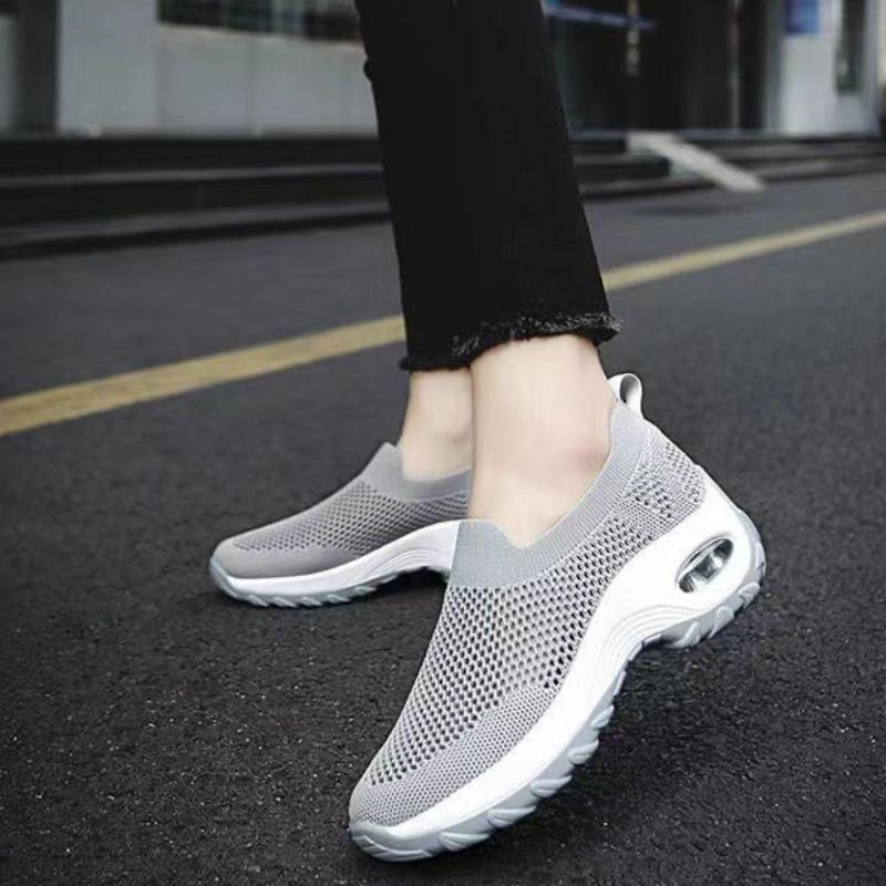 Fashion 2025 Fashion Ladies Shoes Slip-on Women's Vulcanize Shoes New Round Toe Outdoor Slip-Resistant Casual Breathable Sneakerszapatos