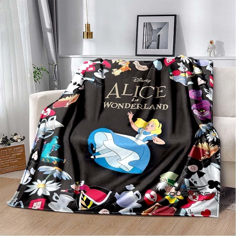 Alice in Wonderland Cartoon Print Plush Blanket, Extra Large Size, Warm and Comfortable, Suitable for Bed and Sofa Decoration.