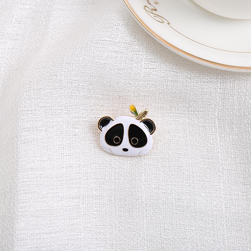 SKEDS Small Size Women Girls Cute Butterfly Owl Crystal Jewelry Brooch Retro Casual Sweater Dress Brooches Animal Badges Corsage