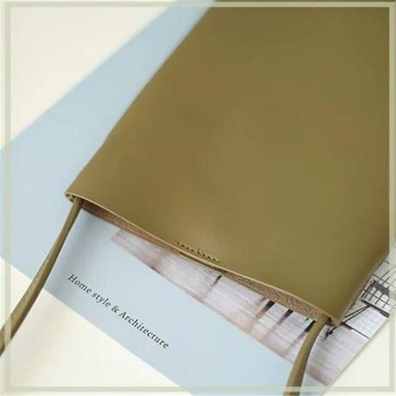 Vertical Crossbody Bag Fashion Minimalist Soft Shoulder Bag Literary Casual Magnetic Buckle Shoulder Bag Woman Messenger Bag