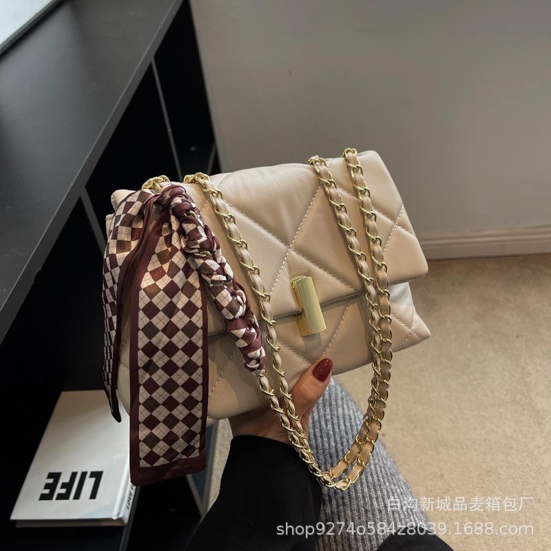 

Fashion diamond chain small bag women s bag 2025 new trendy retro shoulder bag foreign style underarm crossbody small square bag покинуть белый