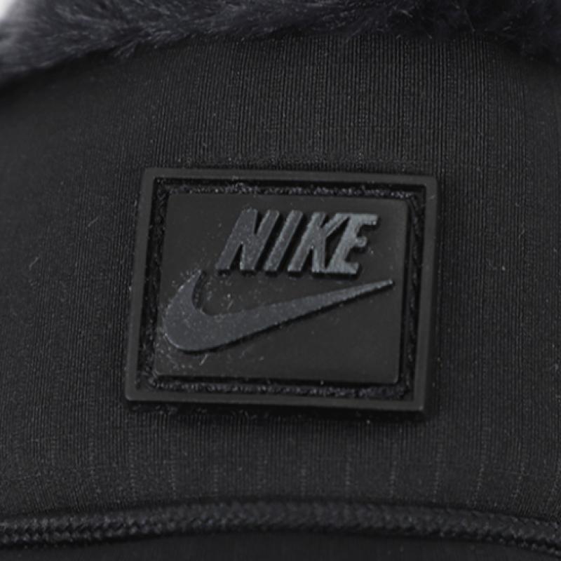 Nike Padded Winter Slipper Burrow Se